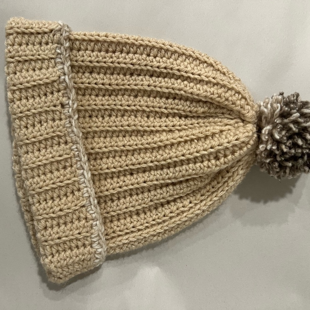 3/$25🎈Handmade acrylic crochet cream beanie hat